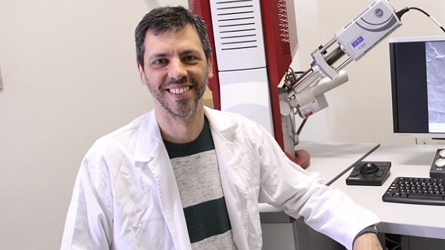 Professor Aldo Zarbin, do Departamento de Química da UFPR, é o único latino-americano a assinar artigo da revista científica inglesa Nature Chemistry sobre o futuro da Química. Foto: Divulgação